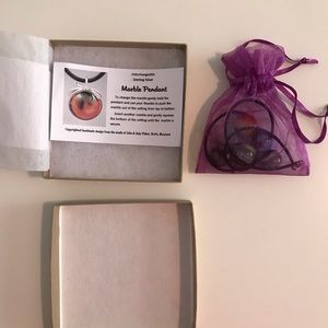 Marble pendant necklace